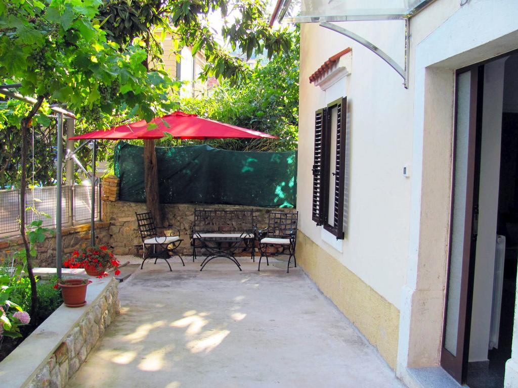 Apartment Opatija Lavanda Bilik gambar